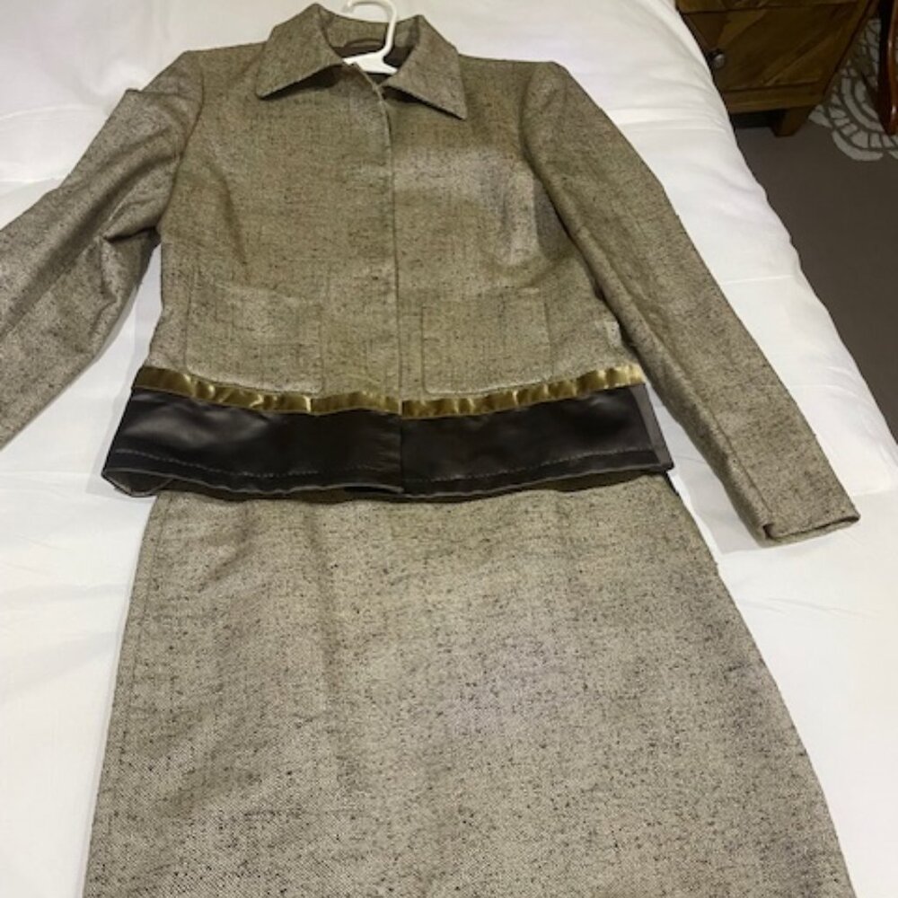 Womens Boss suite